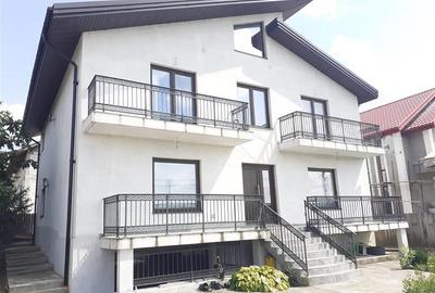 Casă cu 5 camere cu Teren 400 Mp în Lețcani