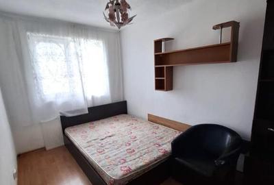 Apartament 3 camere zona Sud