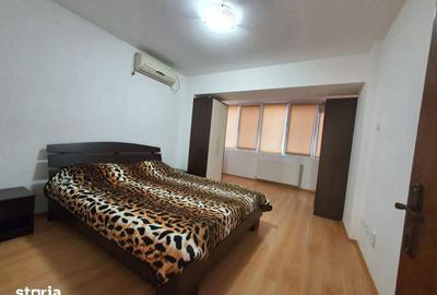 Apartament cu 3 camere decomandat în Mazepa 2