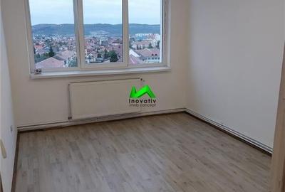 Apartament de vanzare 3 camere Sibiu Mihai Viteazul - 2