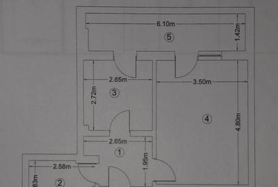 Garsonieră decomandată în Central - 2