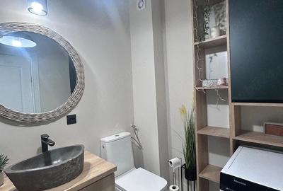 Apartament cu 3 camere semidecomandat în Central - 17