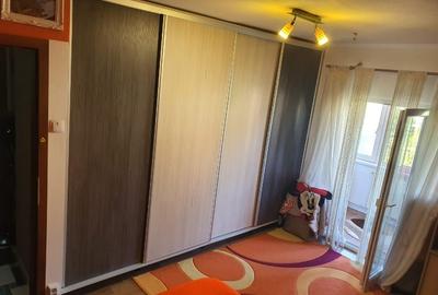 Apartament cu 2 camere decomandat, mobilat în Răcădău - 3