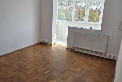 Apartament cu 2 camere semidecomandat în Crâng - 3