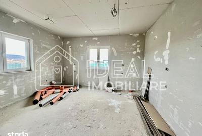 Casă cu 4 camere cu Teren 191 Mp în Șelimbăr