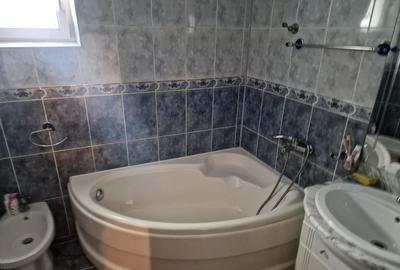 Stefan cel Mare apartament cu 3 camere de vanzare - 3