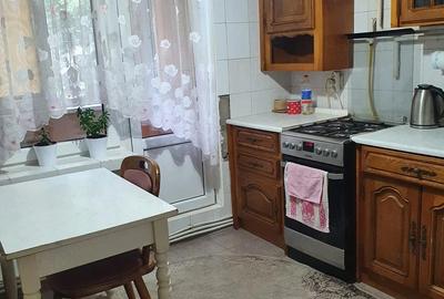 Garsonieră decomandată în Lipovei
