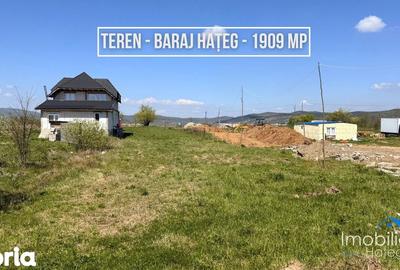 Teren de 1909 mp, în Central - 3