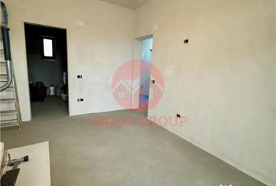 Apartament cu 3 camere decomandat în Dacia - 7