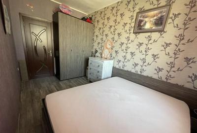 De vanzare 2 camere in zona Tractorul - 2