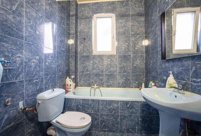 Casă cu 4 camere cu Teren 150 Mp în Central - 2