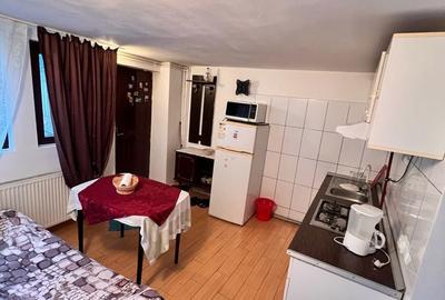 Casă cu 2 camere cu Teren 400 Mp în Țânțăreni - 1
