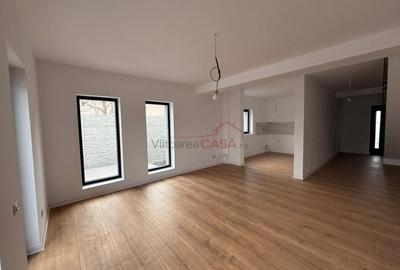 Duplex cu 4 camere cu Canalizare în 1 Decembrie 1918 - 1