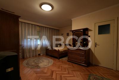 Casa individuala de vanzare cu 5 camere 2 balcoane zona Cent - 4