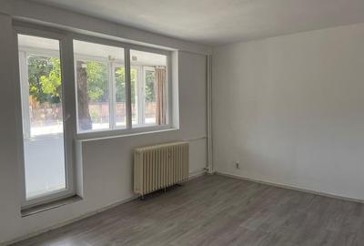 Garsonieră decomandată în Giulești
