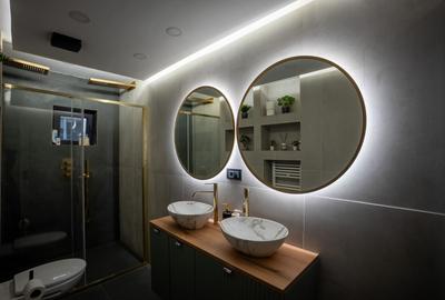 Apartament cu 5 camere decomandat, mobilat în Magheru - 17