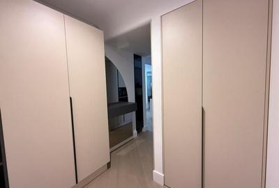 Apartament cu 3 camere semidecomandat în Central - 3