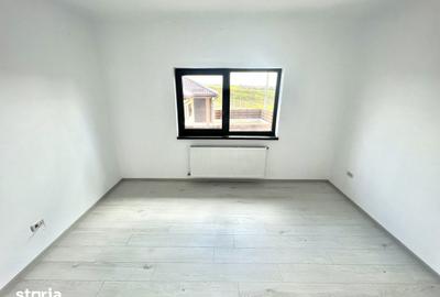 Casă cu 3 camere cu Teren 800 Mp în Valea Lupului - 1