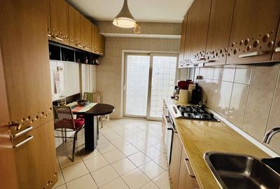 Apartament cu 3 camere decomandat, mobilat în P-ța Alba Iulia - 9