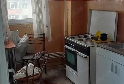 Apartament cu 3 camere decomandat în Prundu - 3