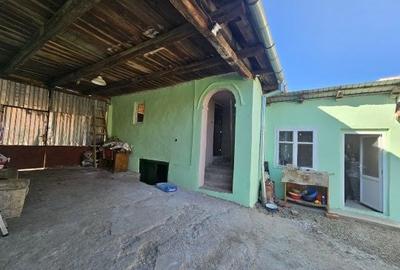 Casă cu 4 camere în Honorici - 3