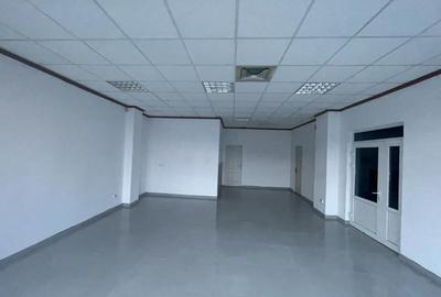 Spațiu comercial, de 65 mp, în Central - 1