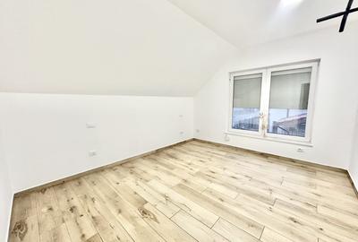 Duplex cu 5 camere cu Canalizare în Moșnița Veche - 8