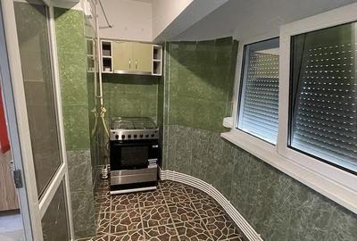 Garsonieră decomandată în E3 - 9