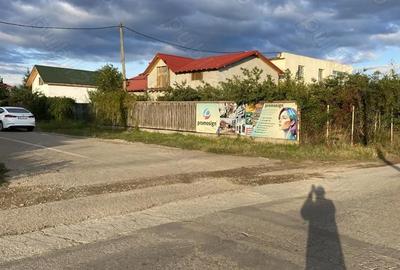 Casă cu 4 camere cu Teren 700 Mp în Central - 2