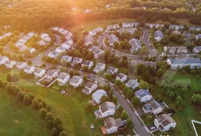 Teren de 300 mp, în Centura - 1