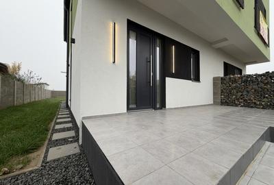 Duplex 4 camere, P+M, 100 mp utili, 20mp terase -Sag - 15