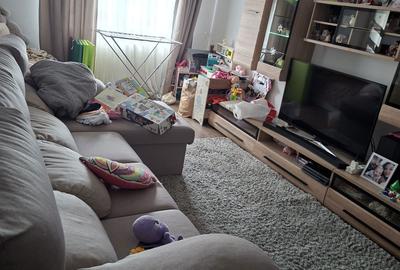 Apartament cu 3 camere decomandat în Exterior Vest - 1