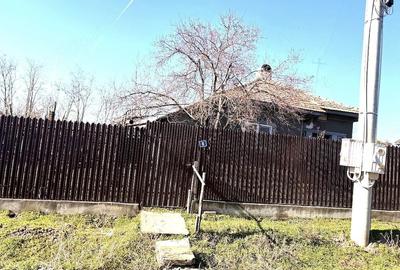 Casă cu 4 camere cu Teren 886 Mp în Ulmu - 3