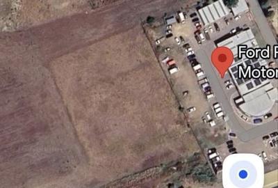 Teren de 24000 mp, în Central - 5