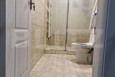 Apartament cu 3 camere decomandat în Micro 12 - 18