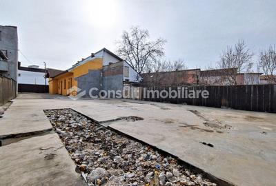 Casa cu 4 camere | 80 mp | Zona strazii Bucuresti - 13