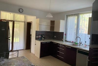 Vilă modernă și spațioasă cu grădină — Giroc, la intrare în Timișoara Vilă modernă și spațioasă cu grădină — Giroc, la intrare în Timișoara - 3