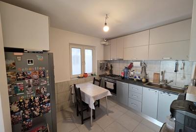 Apartament cu 3 camere decomandat, mobilat în Drumul Taberei - 11