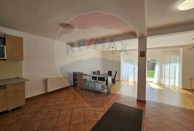 Casă cu 4 camere cu Teren 256 Mp în Bună Ziua - 4