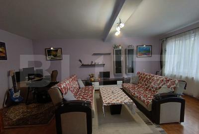 Casa de vanzare, cu 5 camere ?i un teren de 600 mp, zona u - 2