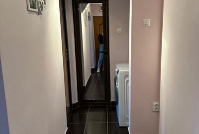 Apartament cu 3 camere semidecomandat în Micro 38 - 4