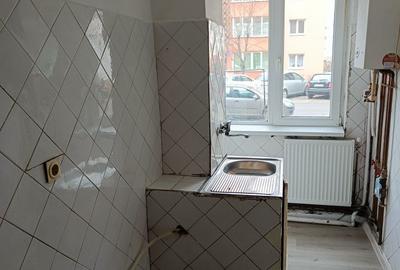 Apartament cu 2 camere decomandat în Exterior Vest