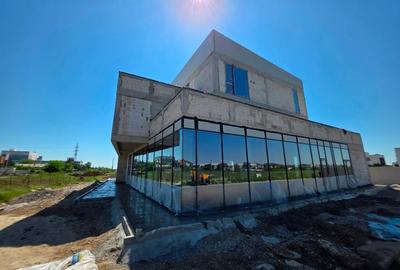 Spațiu comercial, de 123 mp, în Central - 7