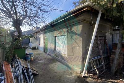 Casă individuală cu 3 camere cu Canalizare în Parcul Circului - 1