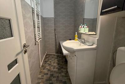Apartament cu 2 camere decomandat în Energiei - 8