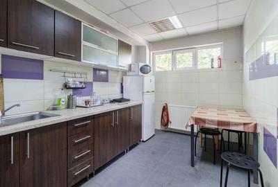 Cladire Moderna, Ideala pentru Locuinta sau Afacere, cu Terasa Panoramica - 21