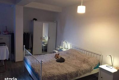 Casă cu 4 camere cu Teren 120 Mp în Griviței - 2