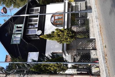 Sinaia,doua proprietati garsoniera in curte si apartament in vila zona Peles str.Furnica - 5