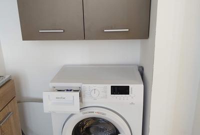 Trapezului, la metrou 1 Decembrie 1918 - 12