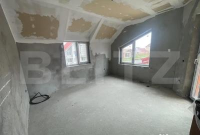 Casă cu 4 camere cu Teren 716 Mp în Botiz - 9